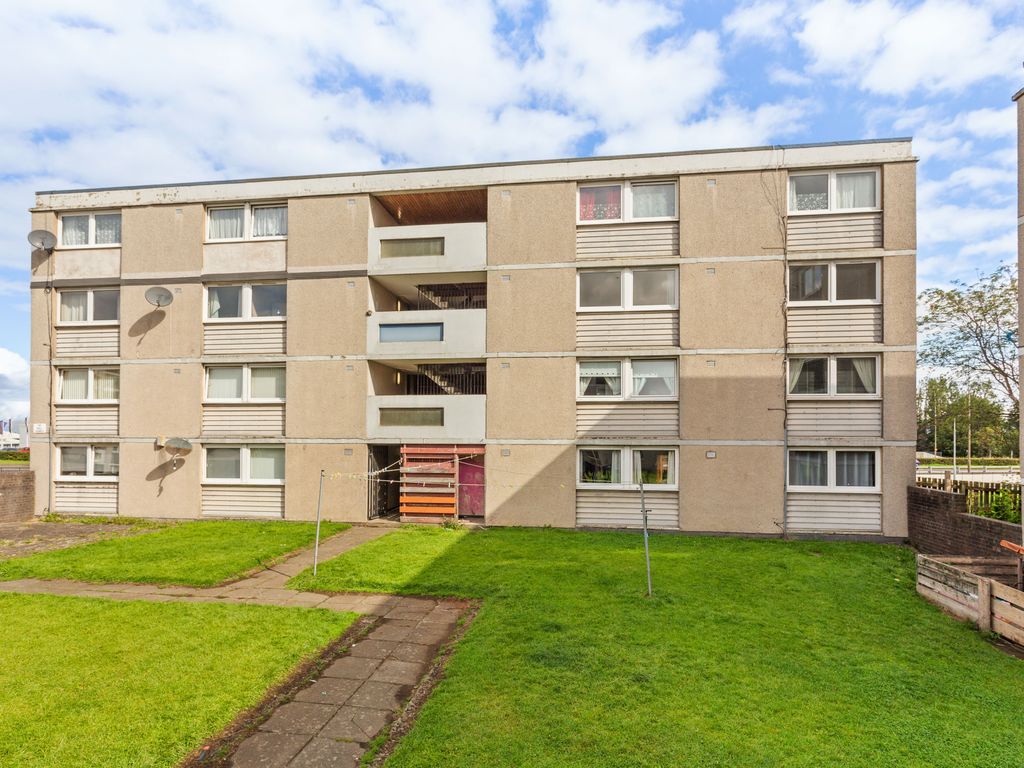 3 bed flat for sale in 18/6 Calder View, Sighthill, Edinburgh EH11, £127,500