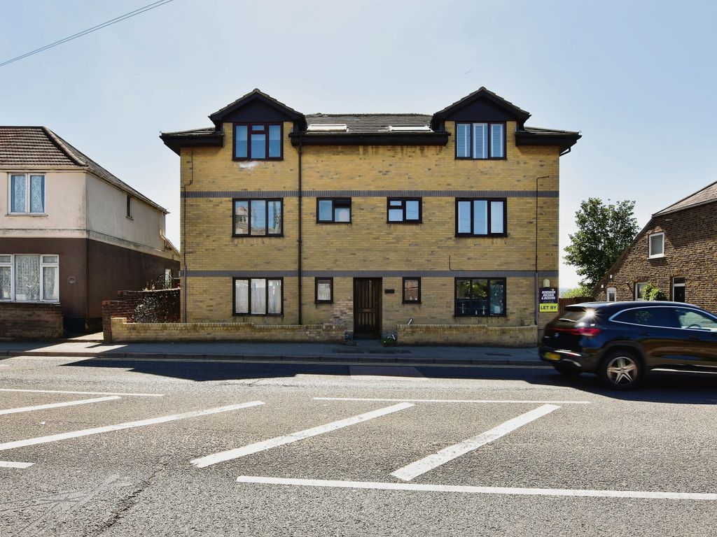 1 bed flat for sale in Chatham Hill, Chatham, Kent ME5, £120,000