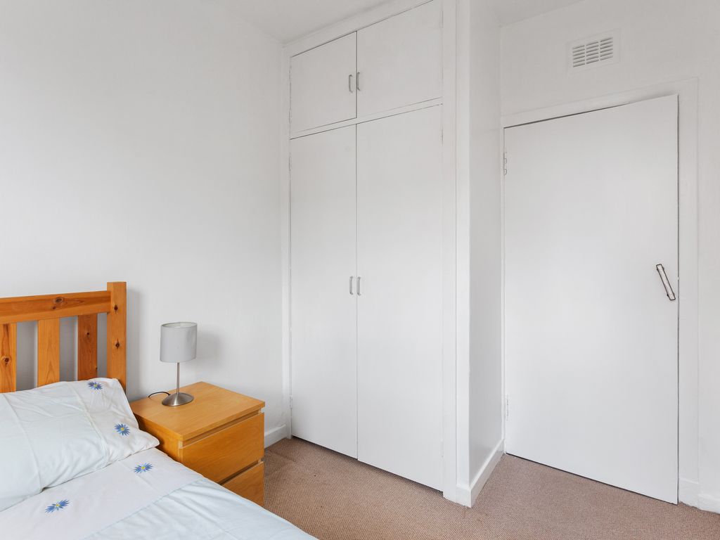 2 bed flat for sale in 262/3 Easter Road, Edinburgh EH6, £165,000