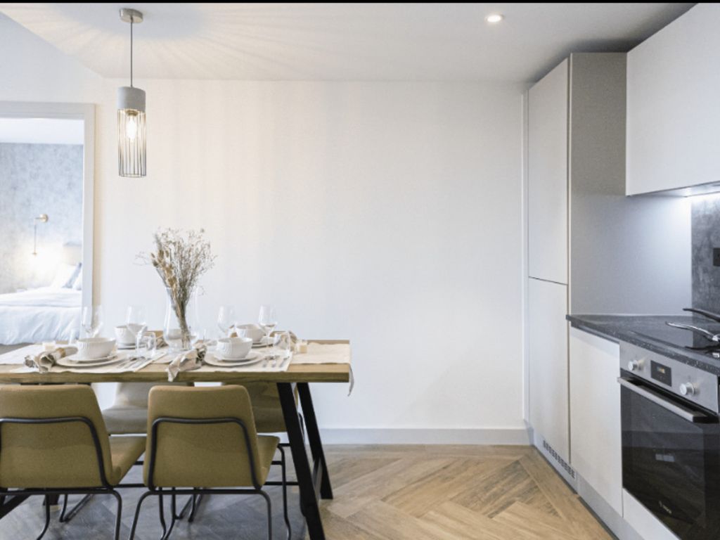1 bed flat for sale in Thompson Street, Manchester M4, £290,000