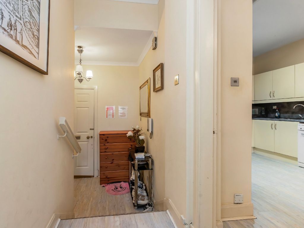 1 bed flat for sale in 16 Royal Mile Mansions, 50 North Bridge, Old Town, Edinburgh EH1, £270,000