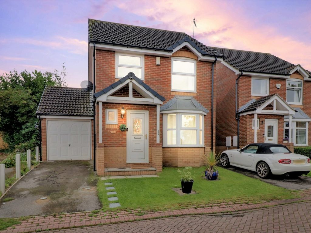 3 bed link-detached house for sale in 23A Meadowgate Croft, Lofthouse, Wakefield WF3, £275,000