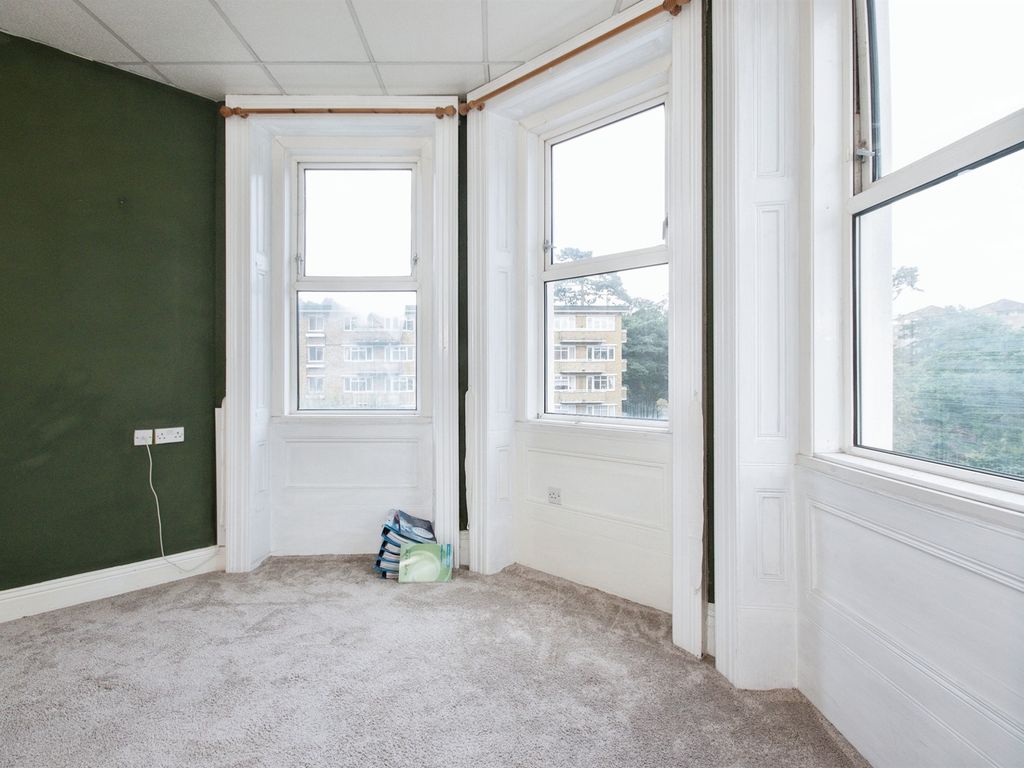 2 bed flat for sale in Christchurch Road, Bournemouth BH1, £150,000