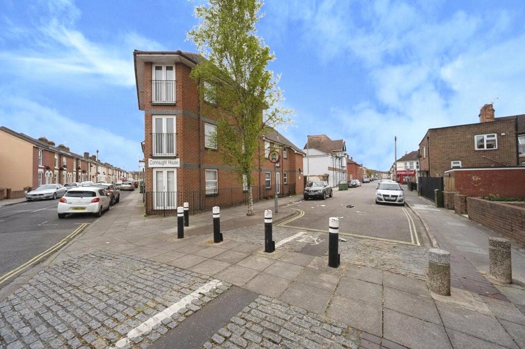 1 bed flat for sale in Guildford Road, Portsmouth PO1, £20,000
