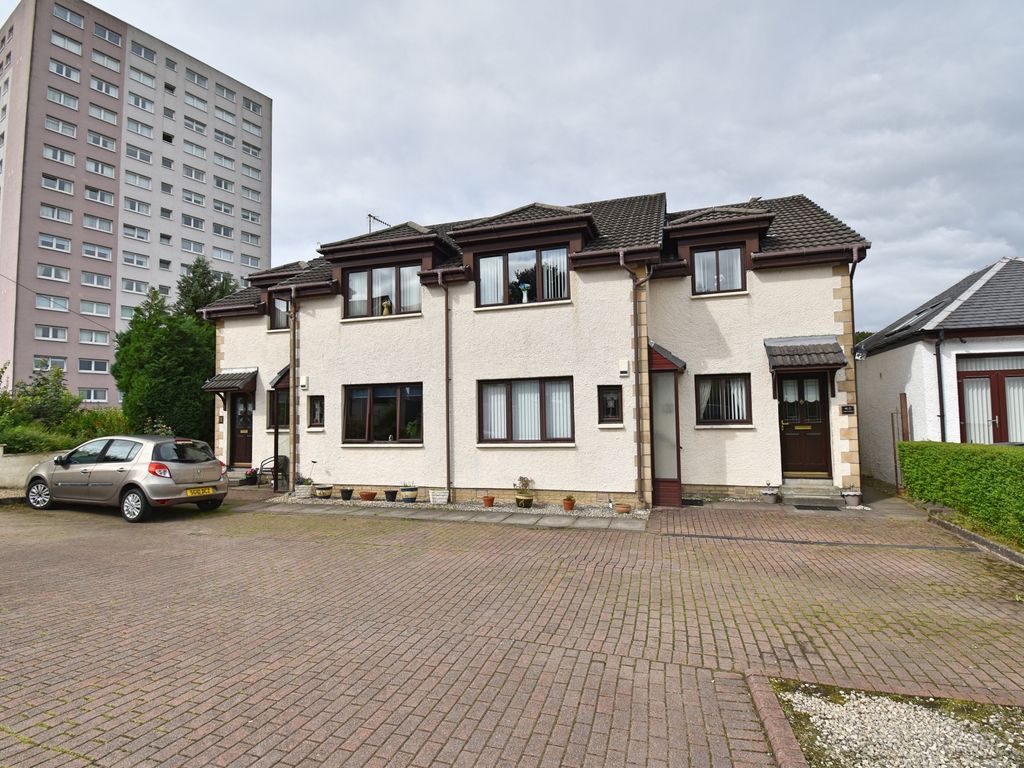 2 bed flat for sale in Old Inverkip Road, Greenock PA16, £100,000