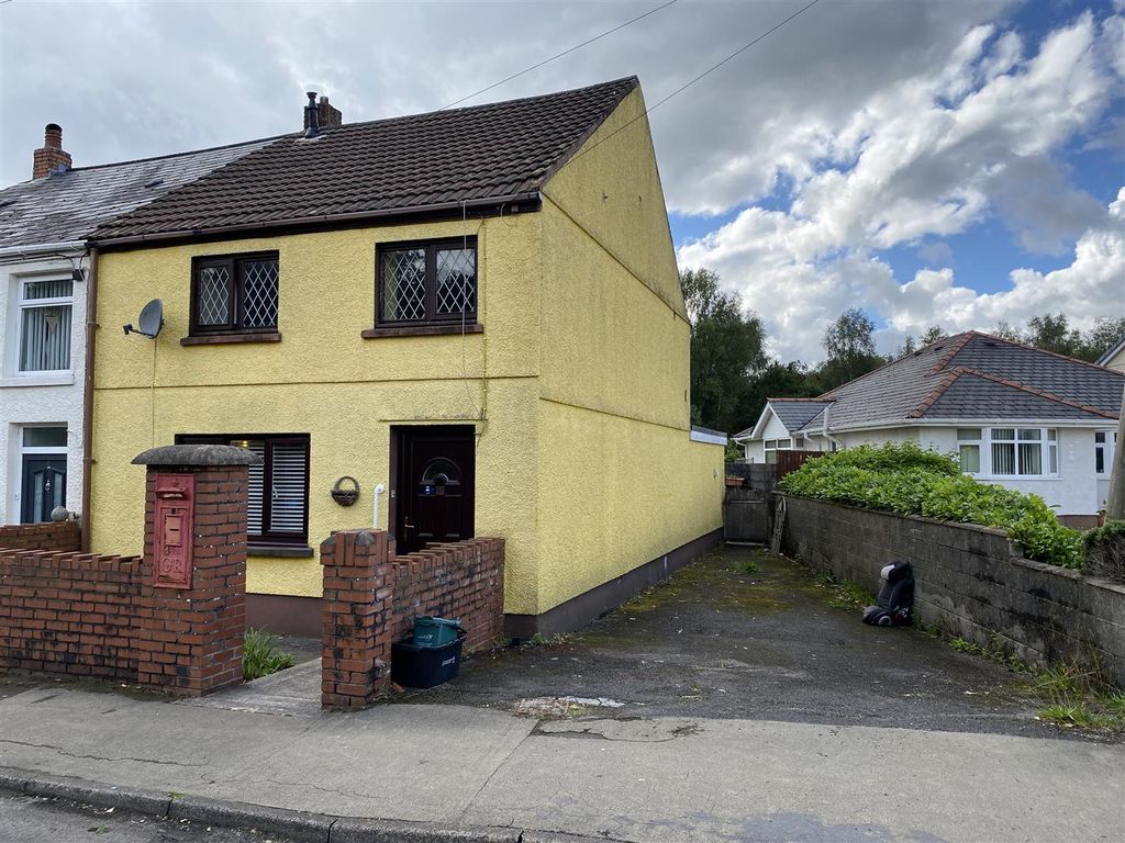 3 bed semi-detached house for sale in Pantyffynnon Road, Ammanford SA18, £187,000