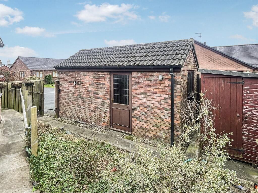 Detached house for sale in Maes Uchaf, Llansantffraid SY22, £220,000