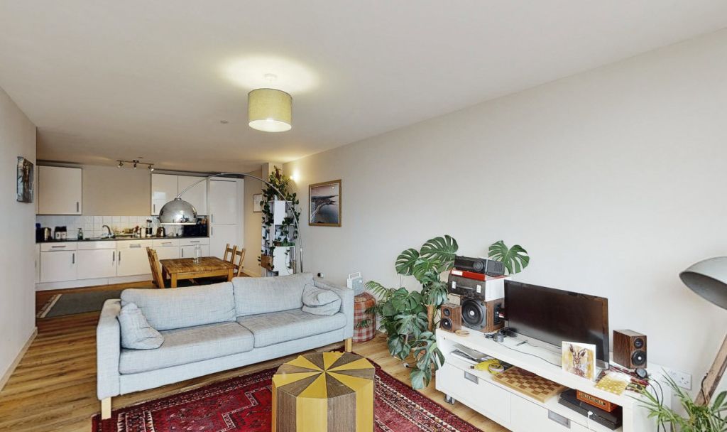 2 bed flat for sale in Dancers Way, London SE8, £240,750