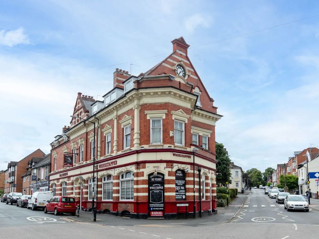 Pub/bar for sale in Railway Terrace, Rugby CV21, £400,000