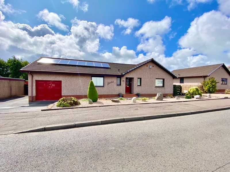 3 bed detached bungalow for sale in Craufurd Drive, Drongan, Ayr KA6, £180,000