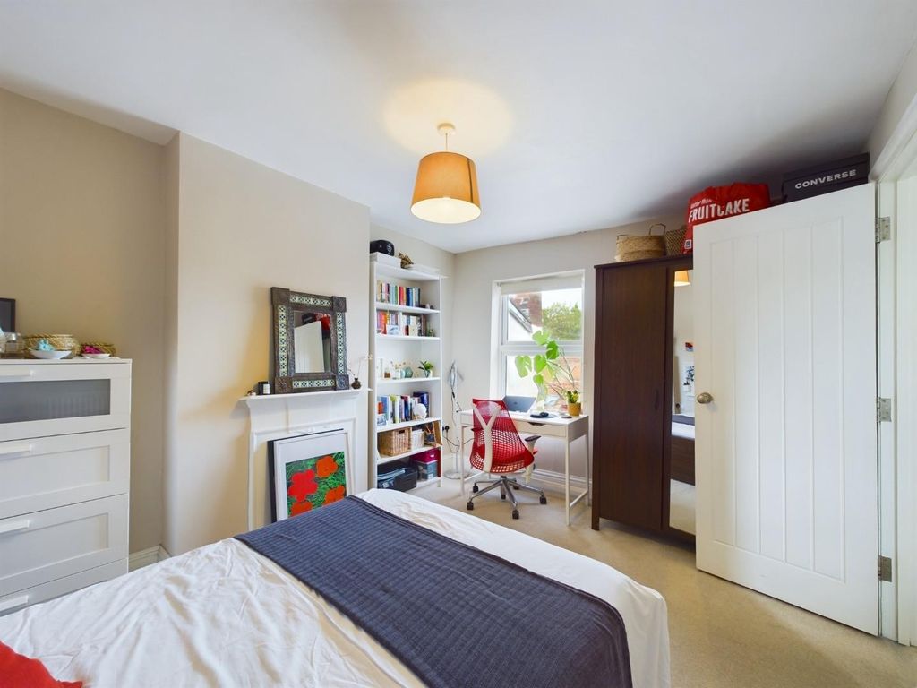 1 bed flat for sale in Colston Road, Easton, Bristol BS5, £220,000