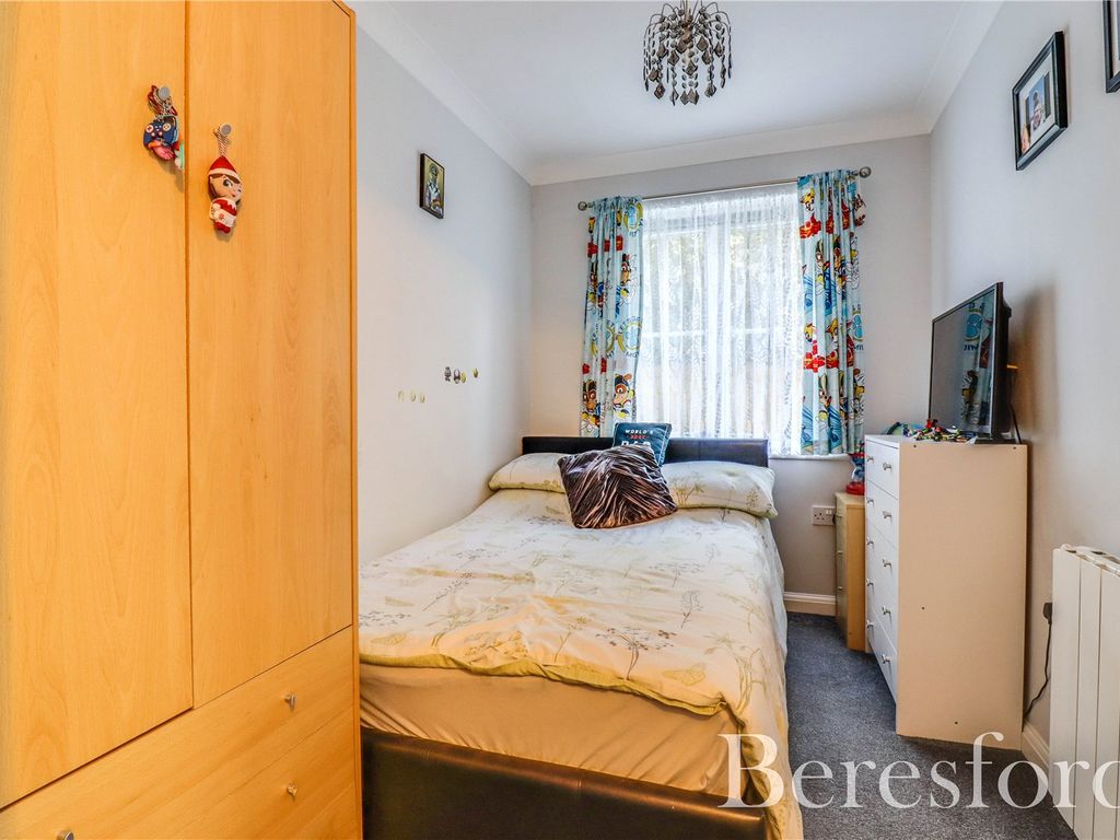 2 bed flat for sale in The Yard, Braintree CM7, £220,000
