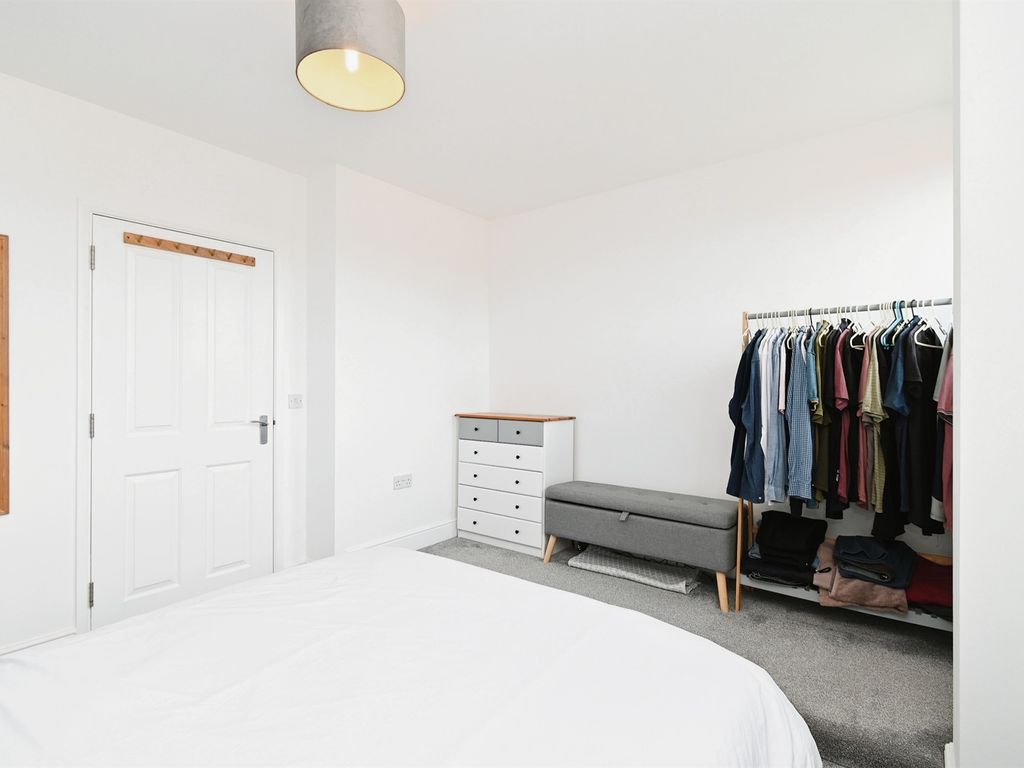 2 bed flat for sale in Old Market Place, Harleston IP20, £145,000