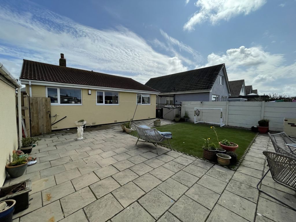 3 bed bungalow for sale in Falmouth Avenue, Fleetwood FY7, £250,000