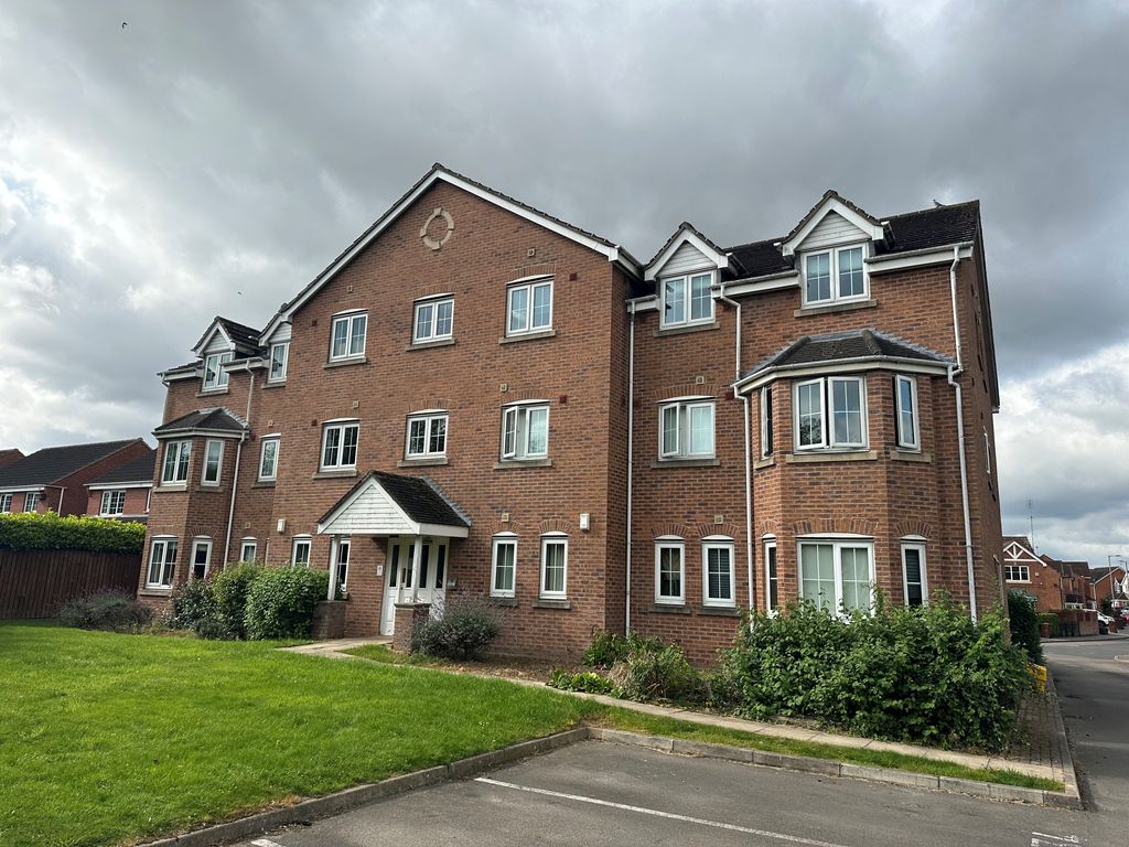 2 bed flat for sale in Gleneagles Drive, Normanton WF6, £95,000