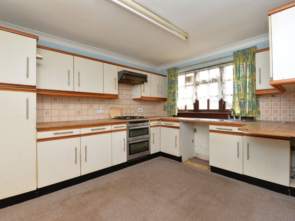 3 bed terraced house for sale in Davis Field, New Milton, Hampshire BH25, £259,950