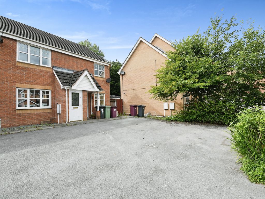 2 bed flat for sale in Worcester Close, Clay Cross, Chesterfield, Derbyshire S45, £100,000