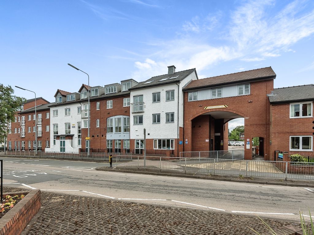 1 bed flat for sale in Drakeford Court, Wolverhampton Road, Stafford ST17, £90,000