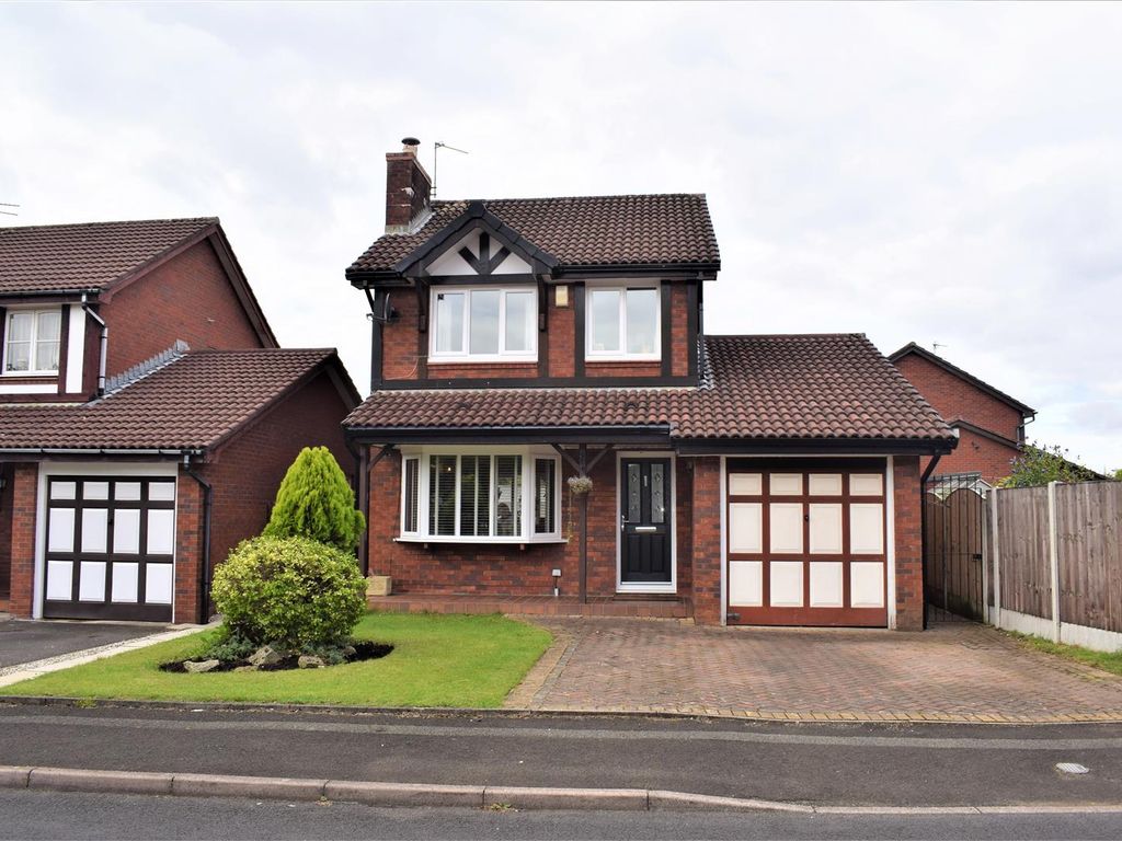 3 bed detached house for sale in Dunham Road, Dukinfield SK16, £335,000