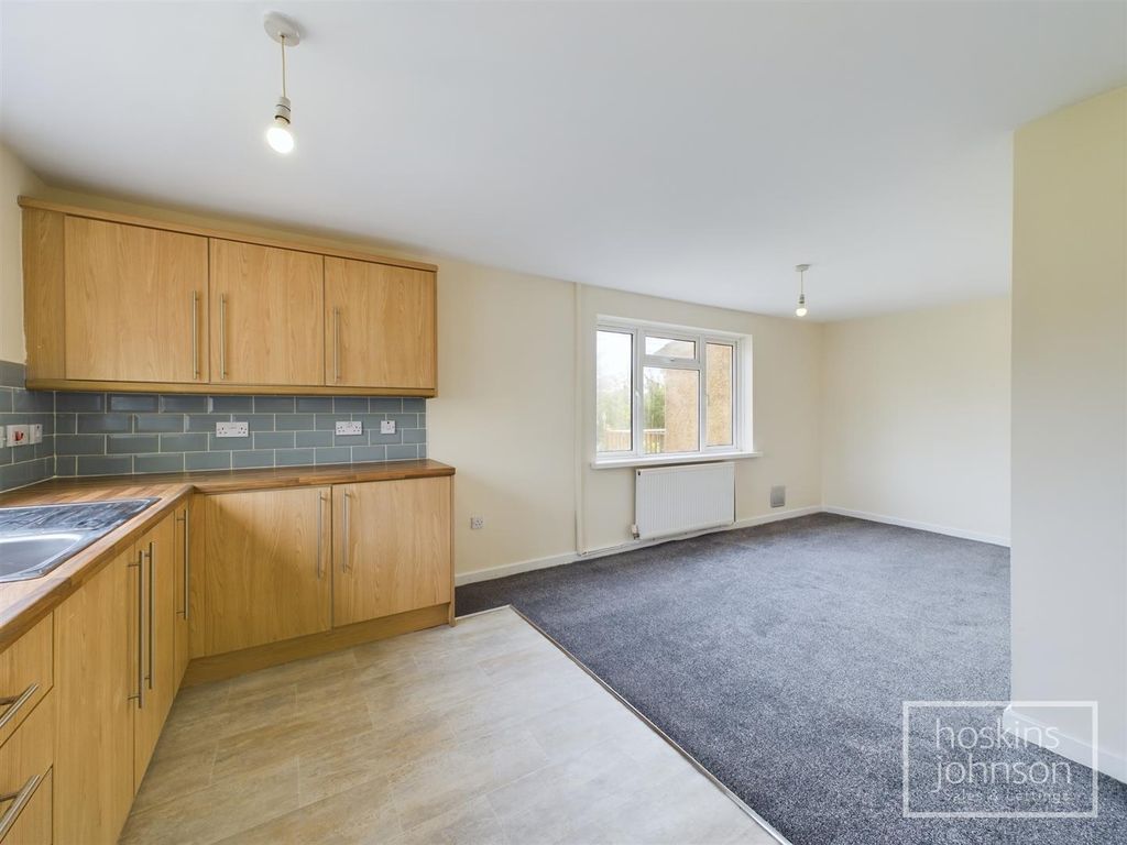 3 bed semi-detached house for sale in Cefn Lane, Glyncoch, Pontypridd CF37, £136,500