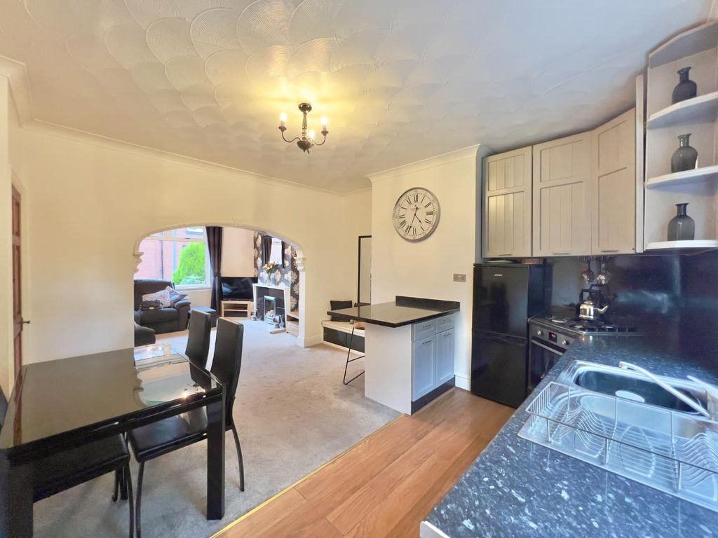 3 bed property for sale in May Terrace, Barnsley S70, £160,000