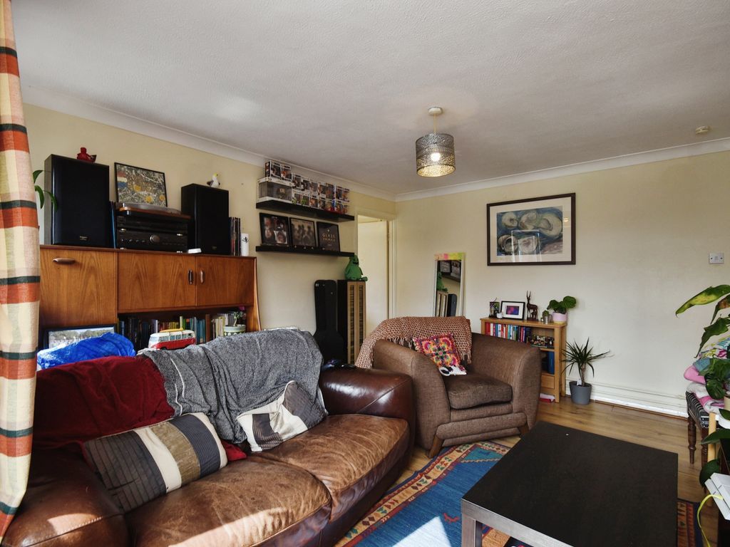 1 bed flat for sale in Coed Edeyrn, Llanedeyrn, Cardiff CF23, £100,000