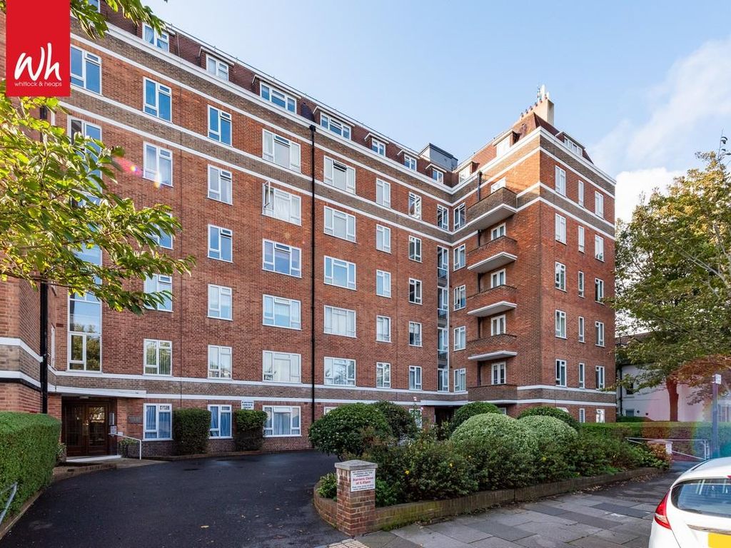 1 bed flat for sale in New Church Road, Hove BN3, £245,000