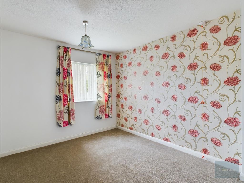 2 bed property for sale in Spa Road, Melksham SN12, £89,950