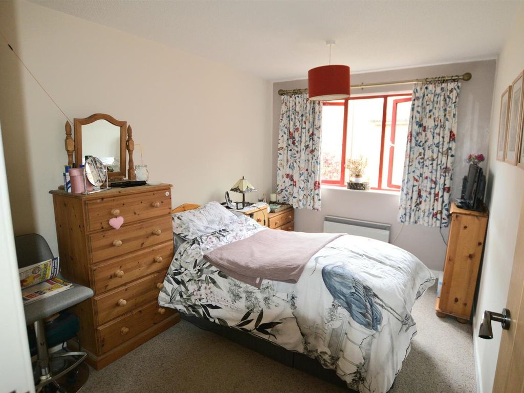 2 bed property for sale in Market Place, Melksham SN12, £129,500