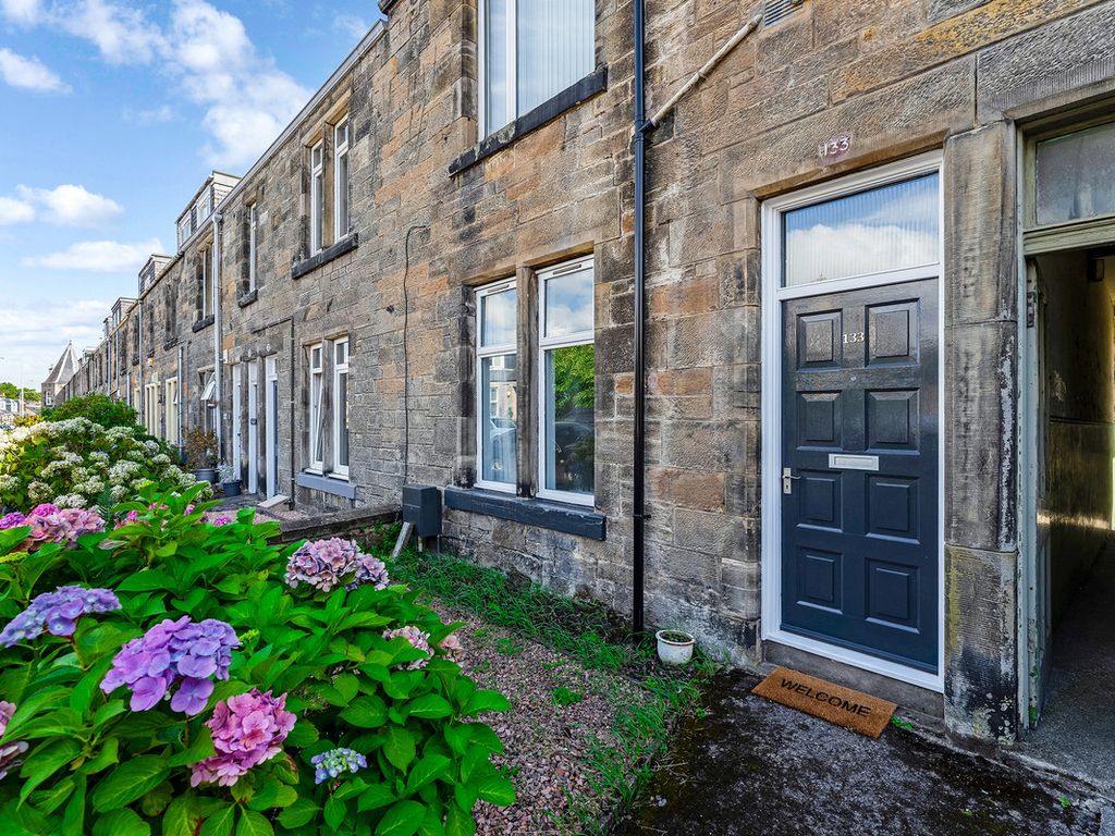 1 bed flat for sale in Balsusney Road, Kirkcaldy KY2, £64,950