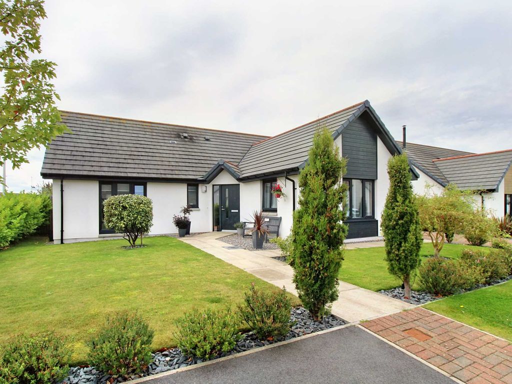 3 bed detached house for sale in Carron Street, Nairn IV12, £320,000