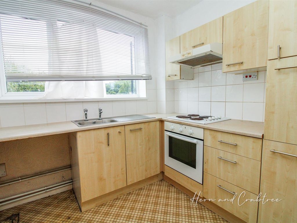 1 bed flat for sale in St Brides Court, Pyle Road, Caerau, Cardiff CF5, £69,950