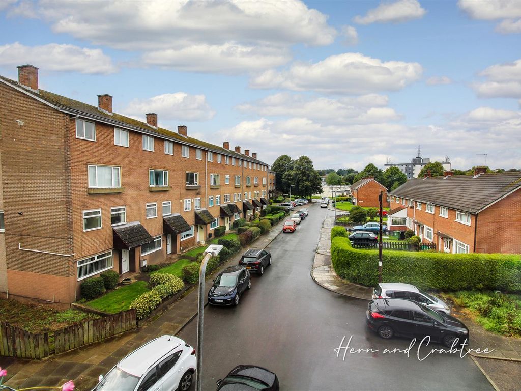 1 bed flat for sale in St Brides Court, Pyle Road, Caerau, Cardiff CF5, £69,950