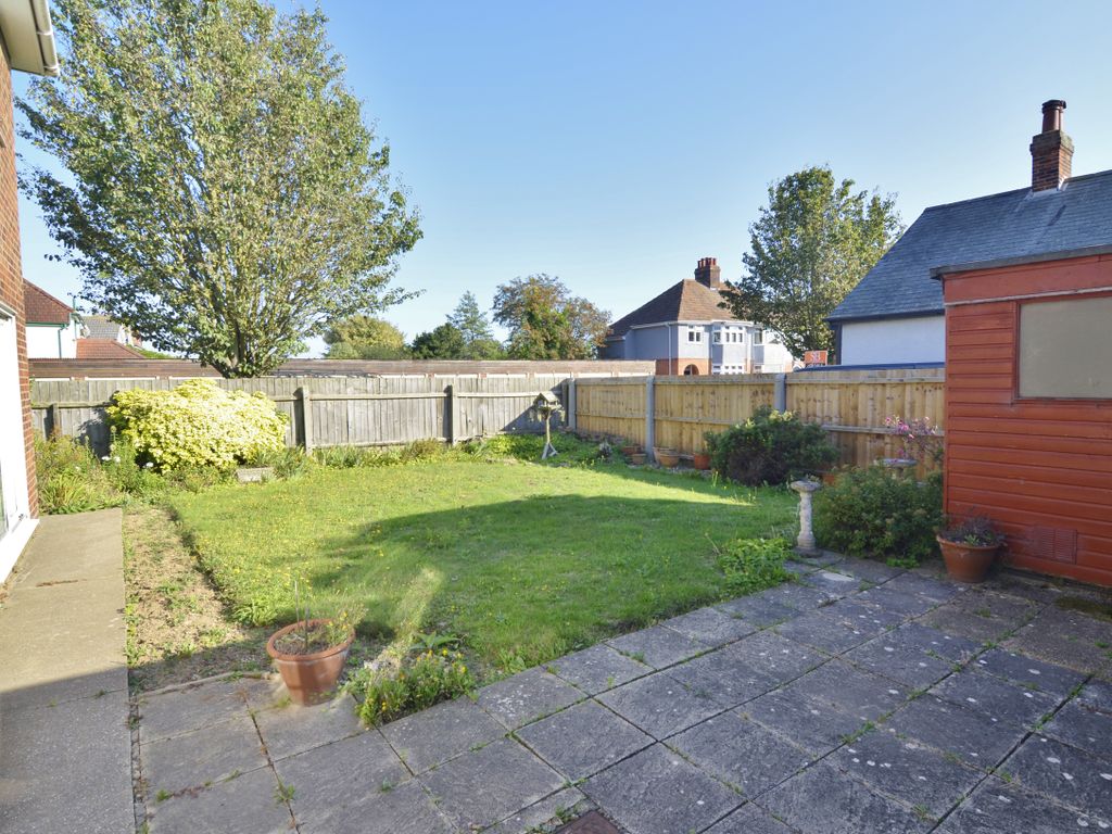 3 bed detached house for sale in Seaton Road, Felixstowe IP11, £337,500