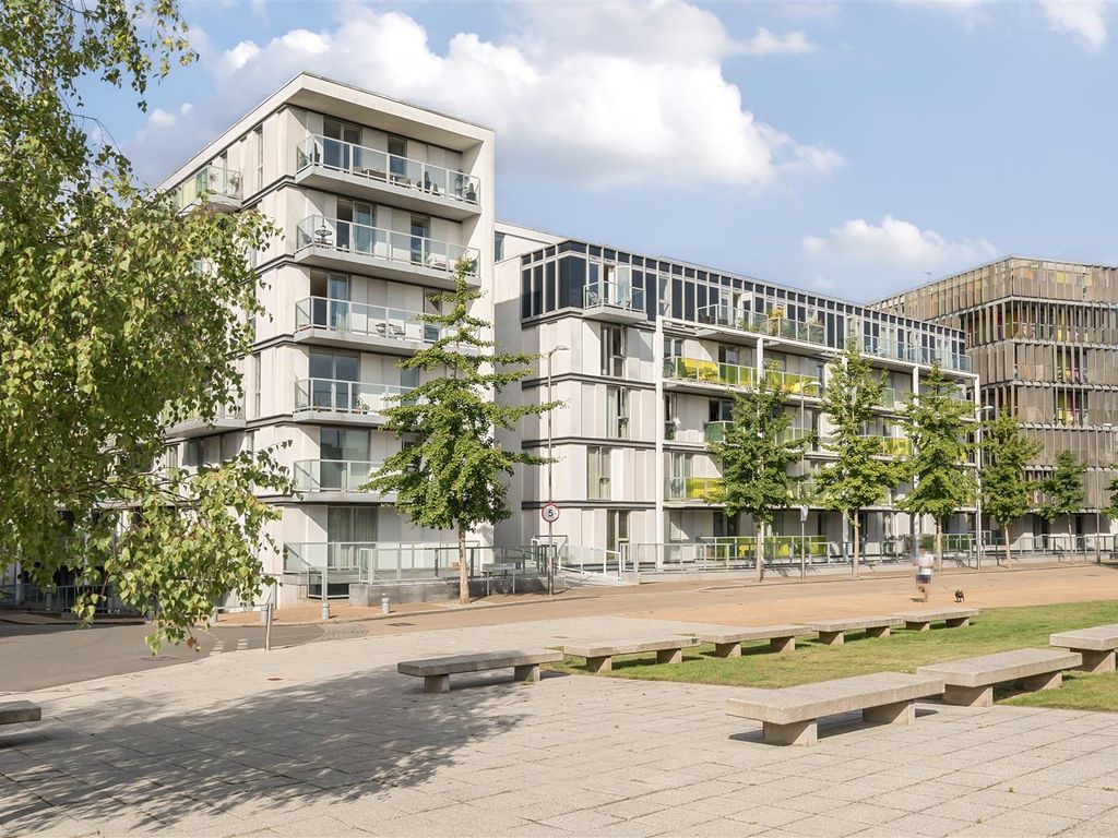 1 bed flat for sale in Emerson Apartments, New River Village, Hornsey N8, £325,000