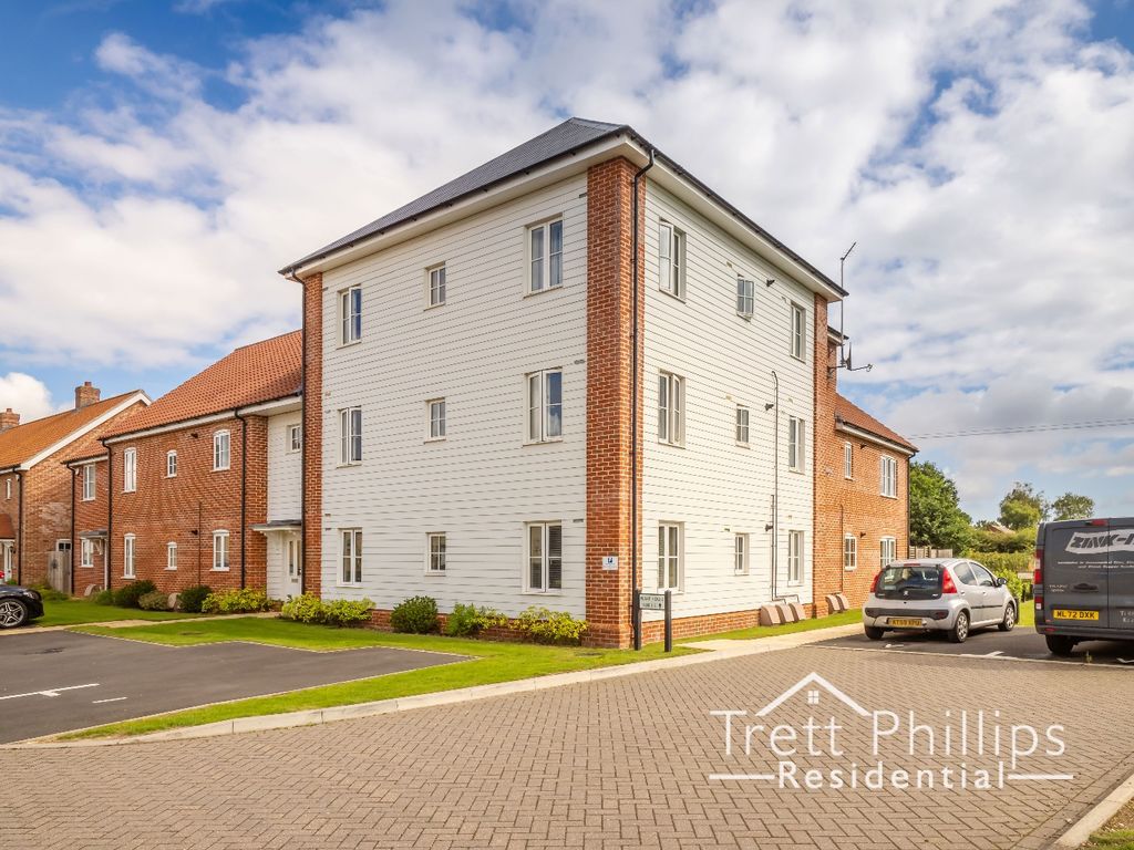 2 bed flat for sale in Smedley Close, North Walsham, Norfolk NR28, £185,000