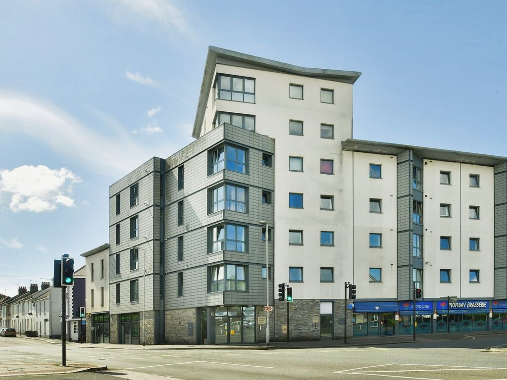 1 bed flat for sale in Lockyers Quay, Plymouth PL4, £110,000
