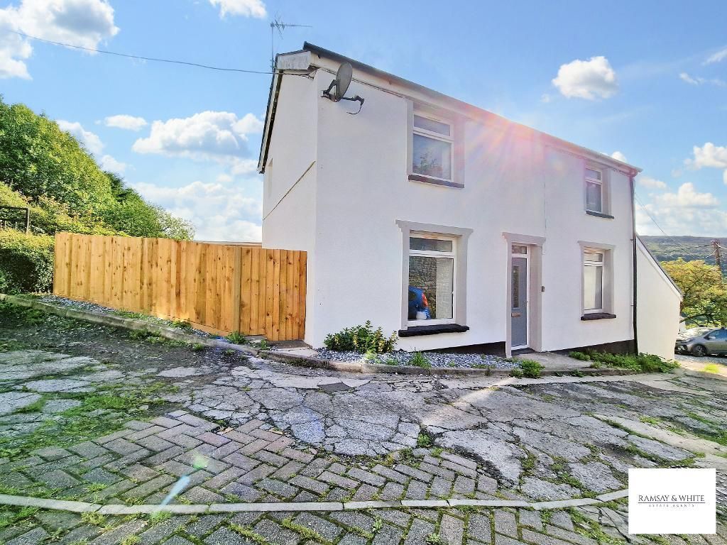 3 bed detached house for sale in Pontsticill, Merthyr Tydfil CF48, £280,000