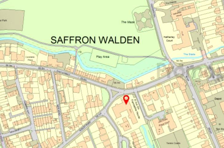 2 bed flat for sale in Saffron Walden, Essex CB11, £135,000