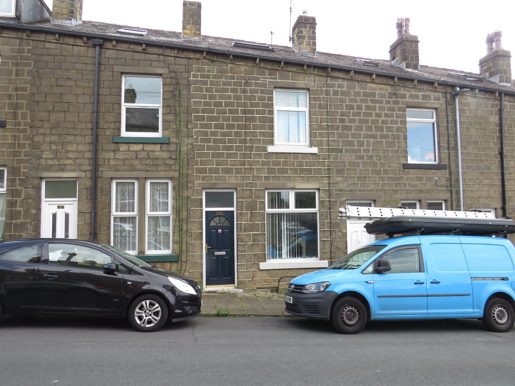 4 bed terraced house for sale in Norman Street, Bingley BD16, £115,000