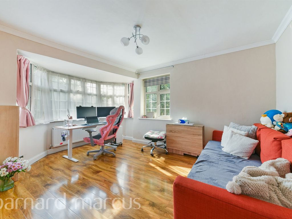 1 bed flat for sale in Angel Hill, Sutton SM1, £260,000
