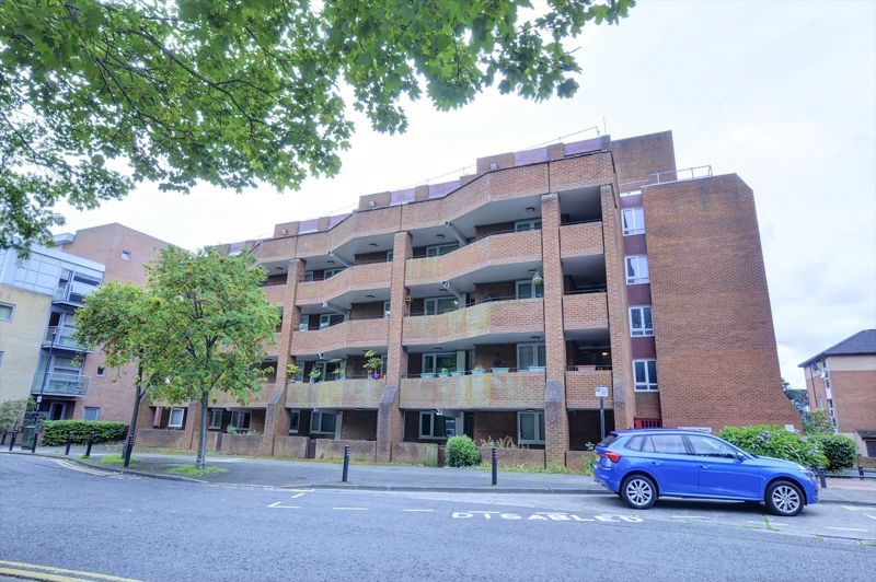 2 bed flat for sale in Breamish Street, Newcastle Upon Tyne NE1, £89,950