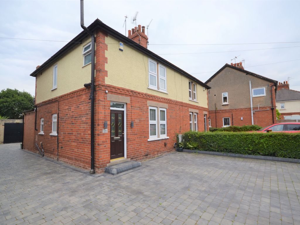 3 bed semi-detached house for sale in Dadsley Road, Tickhill, Doncaster DN11, £290,000