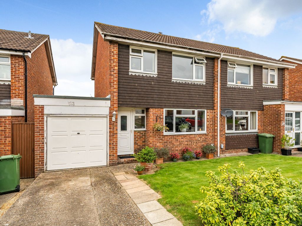 3 bed semi-detached house for sale in Roselands, Waterlooville PO8, £300,000
