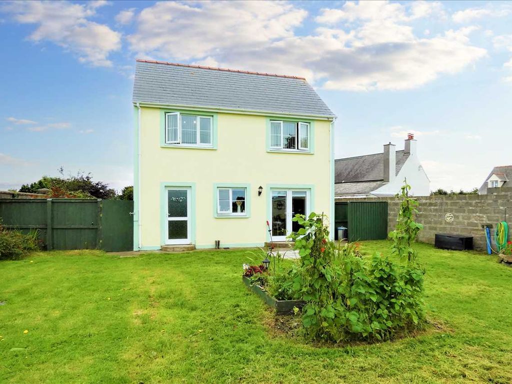 3 bed detached house for sale in Crossways, Troopers Inn, Haverfordwest SA62, £299,950