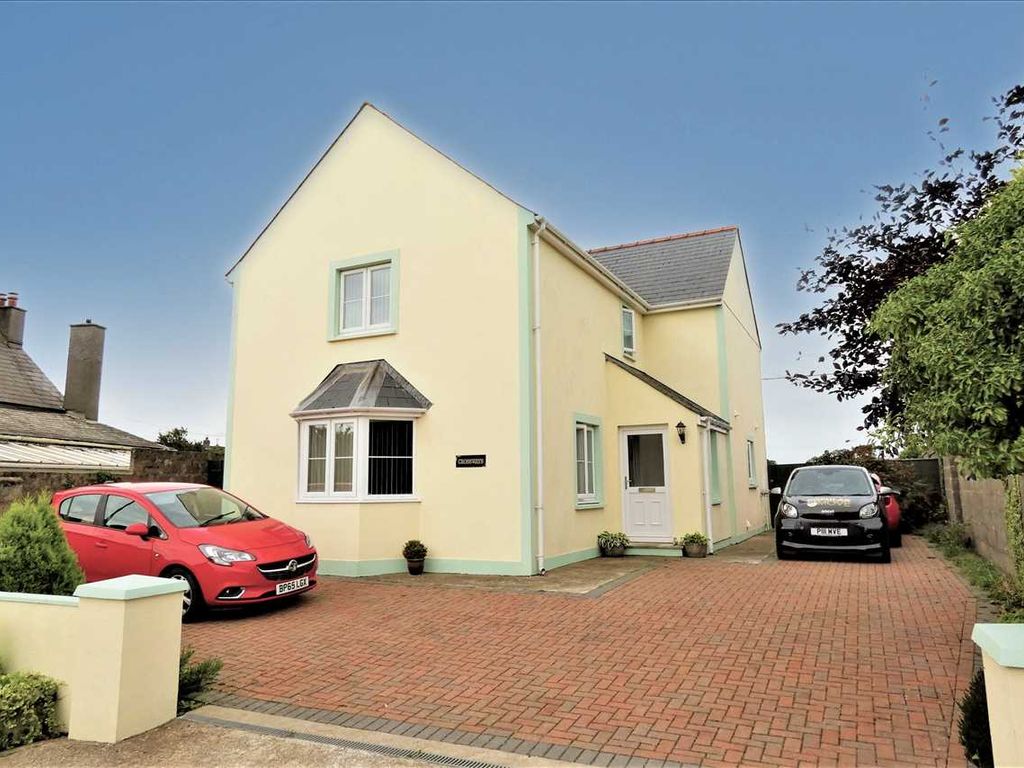 3 bed detached house for sale in Crossways, Troopers Inn, Haverfordwest SA62, £299,950