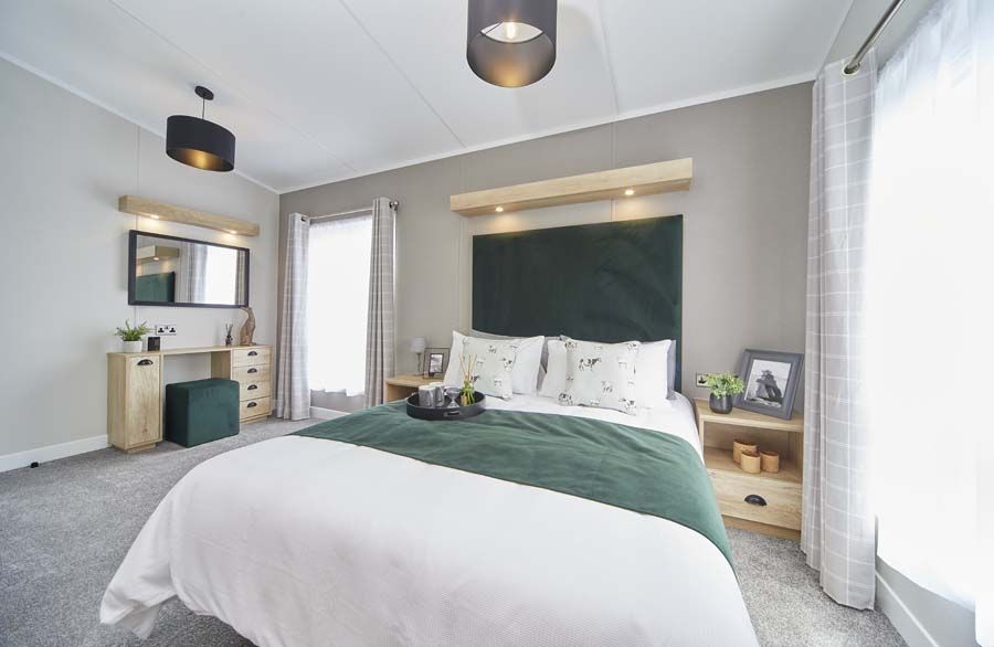 3 bed lodge for sale in Rectory Rd, Combe Martin, Ilfracombe, North Devon EX34, £79,995
