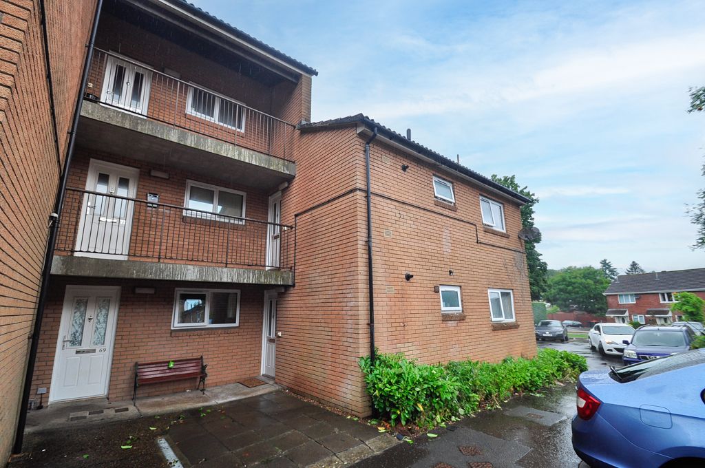 1 bed flat for sale in Clearwell Court, Bassaleg, Newport NP10, £95,000