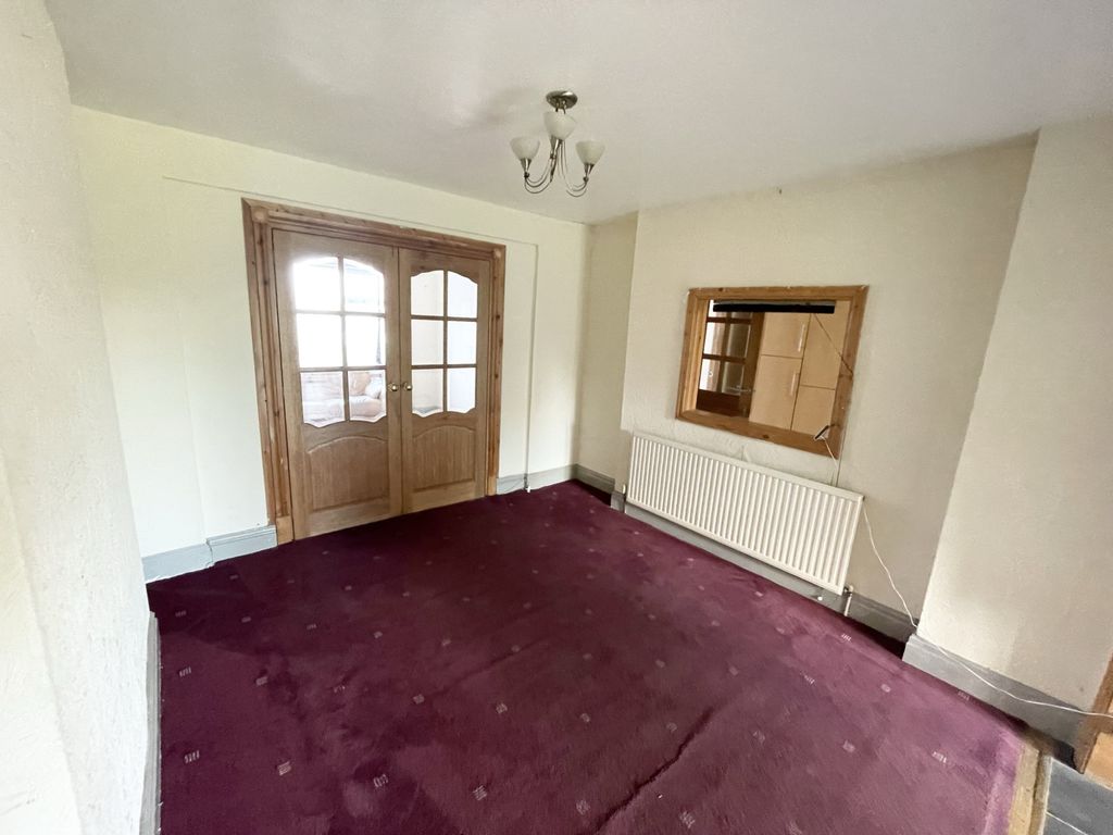 4 bed semi-detached house for sale in Fairfield Avenue, Poulton-Le-Fylde FY6, £180,000