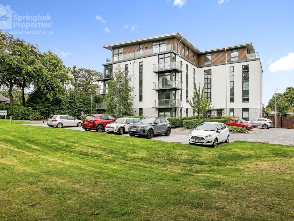 2 bed flat for sale in May Baird Gardens, Aberdeen, Aberdeenshire AB25, £220,000